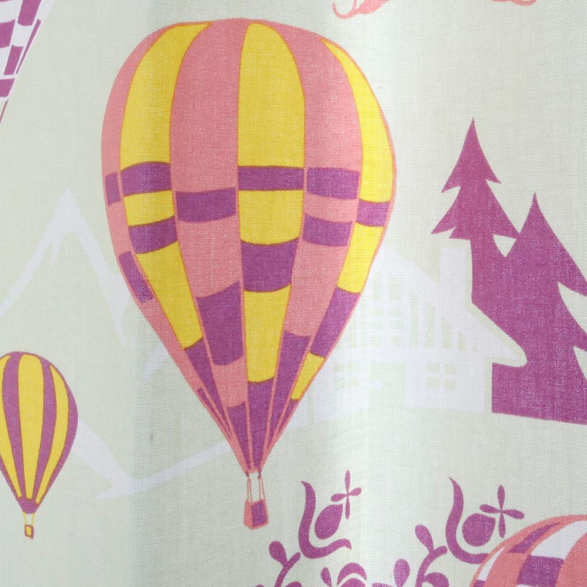 天然素材コットン100 日本製の気球柄カーテン ワトレ グリーン ラグ カーペット通販 びっくりカーペット