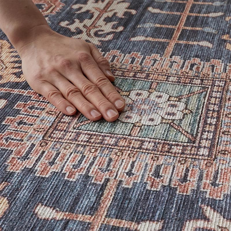 �饰��ɽ�̤���ǤƤ������