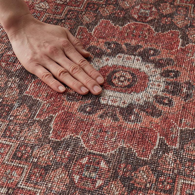 �饰��ɽ�̤���ǤƤ������