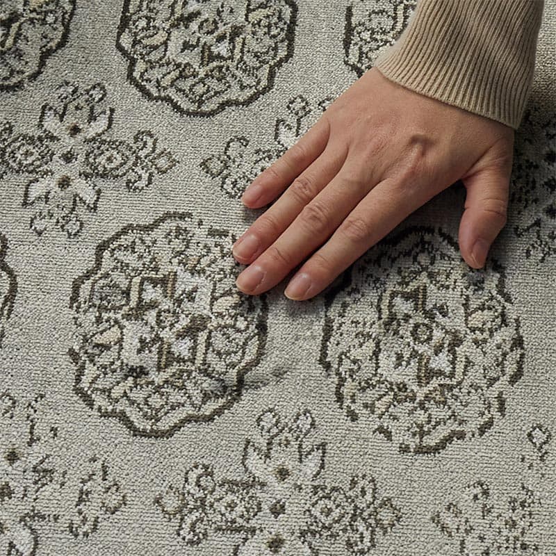 �饰��ɽ�̤���ǤƤ������