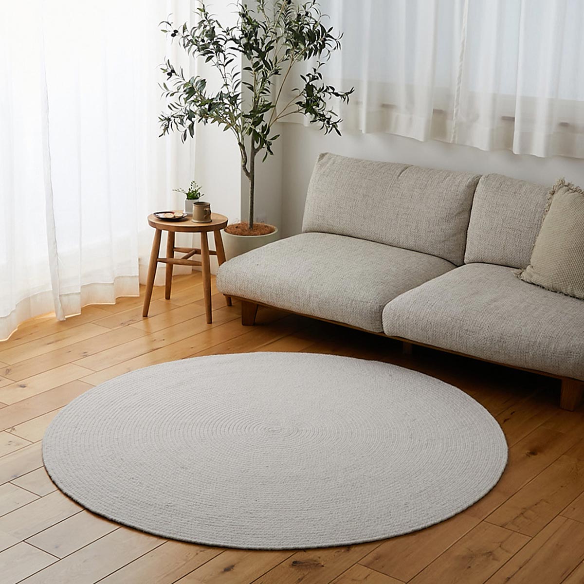 ���˥����β���