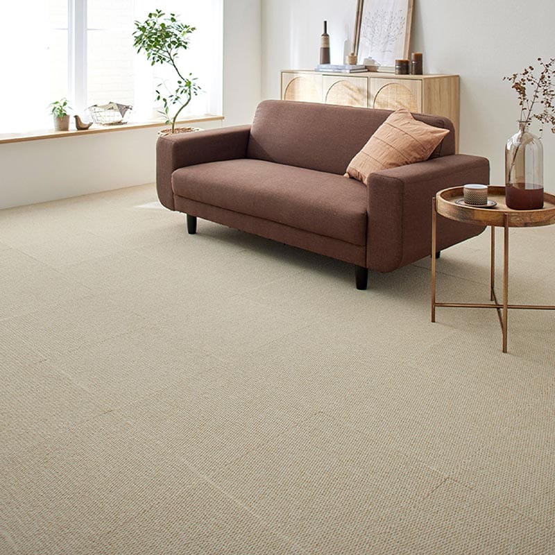 �ߤ��ͤ�Ƥ����ͻ�